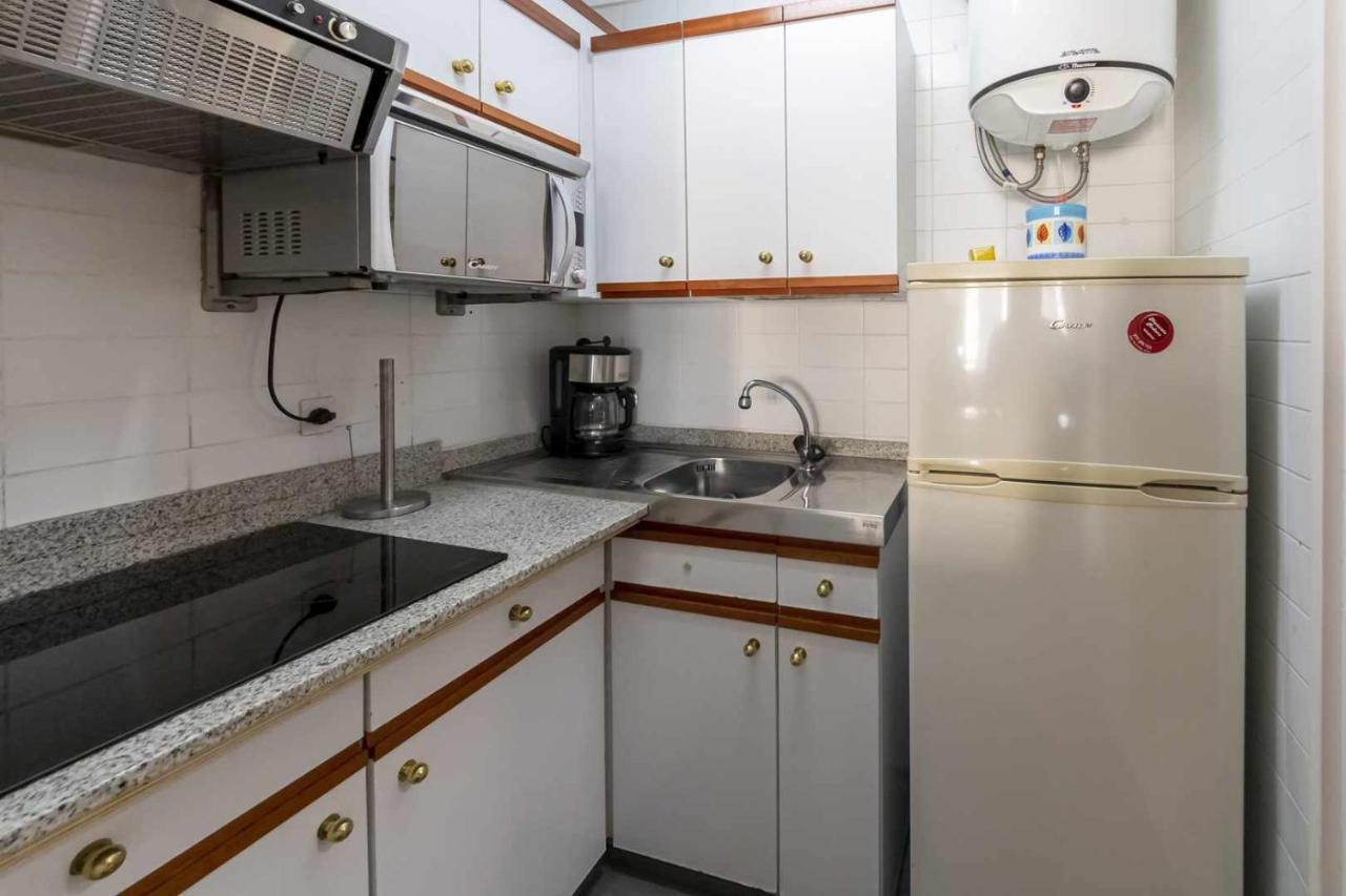Apartamento Las Antillas con piscina en playa Els Fenals Lloret de Mar Exterior foto