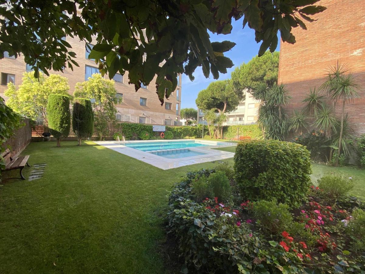 Apartamento Las Antillas con piscina en playa Els Fenals Lloret de Mar Exterior foto