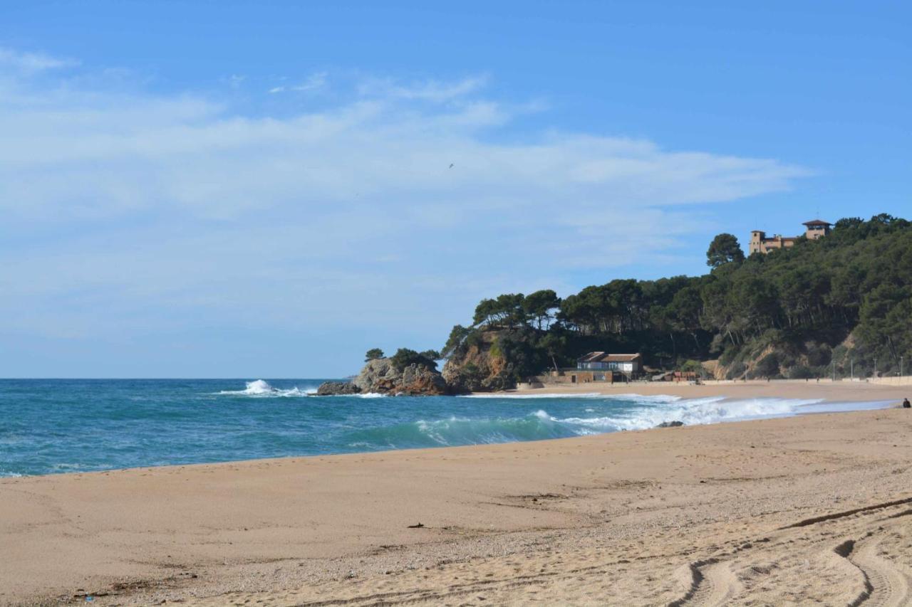 Apartamento Las Antillas con piscina en playa Els Fenals Lloret de Mar Exterior foto
