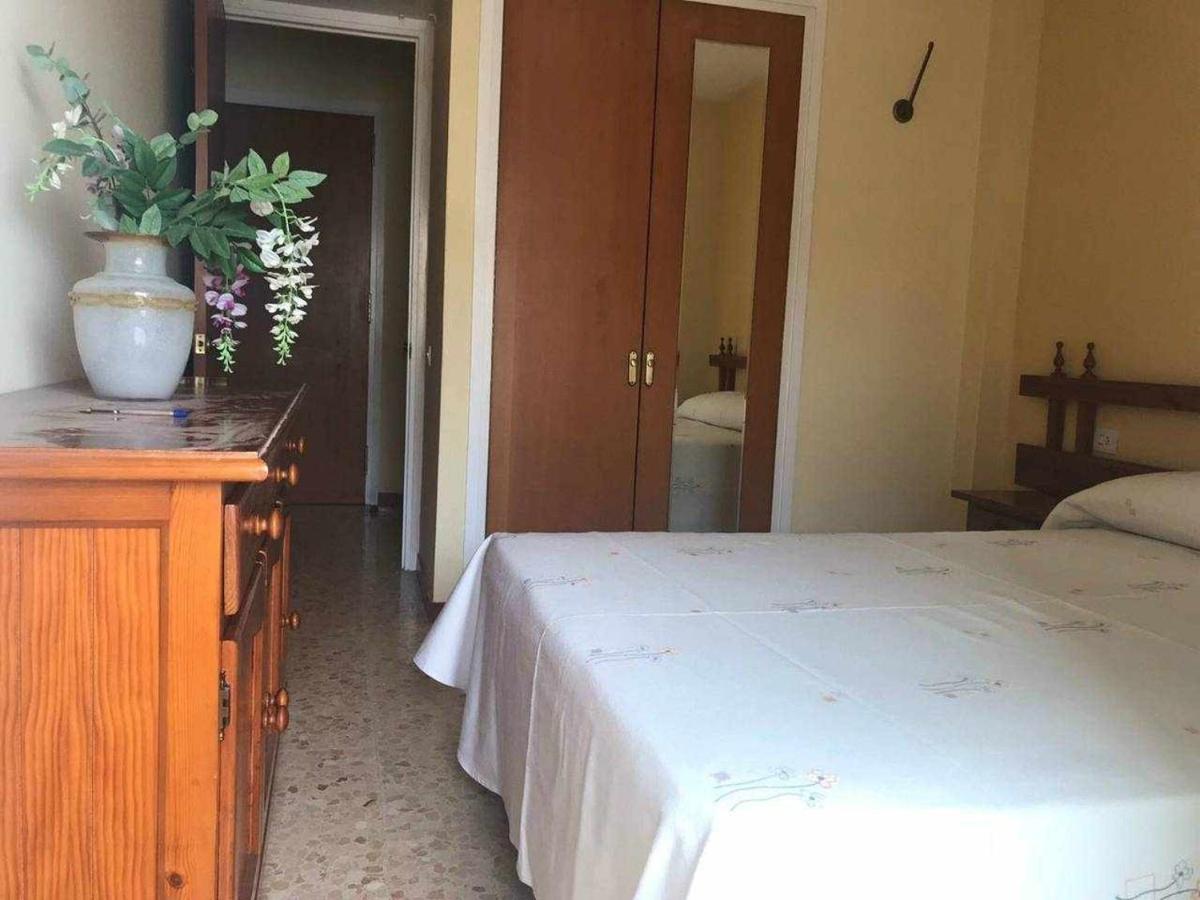 Apartamento Las Antillas con piscina en playa Els Fenals Lloret de Mar Exterior foto