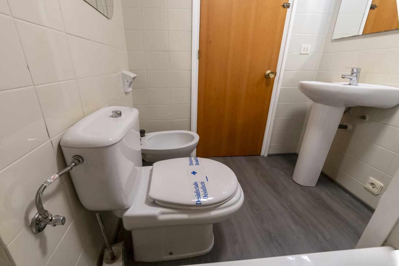 Apartamento Las Antillas con piscina en playa Els Fenals Lloret de Mar Exterior foto