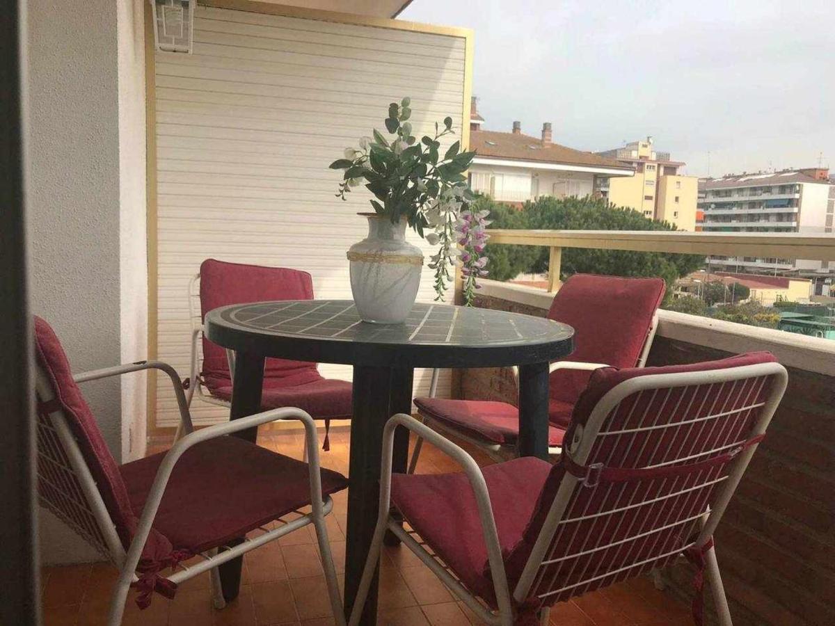 Apartamento Las Antillas con piscina en playa Els Fenals Lloret de Mar Exterior foto