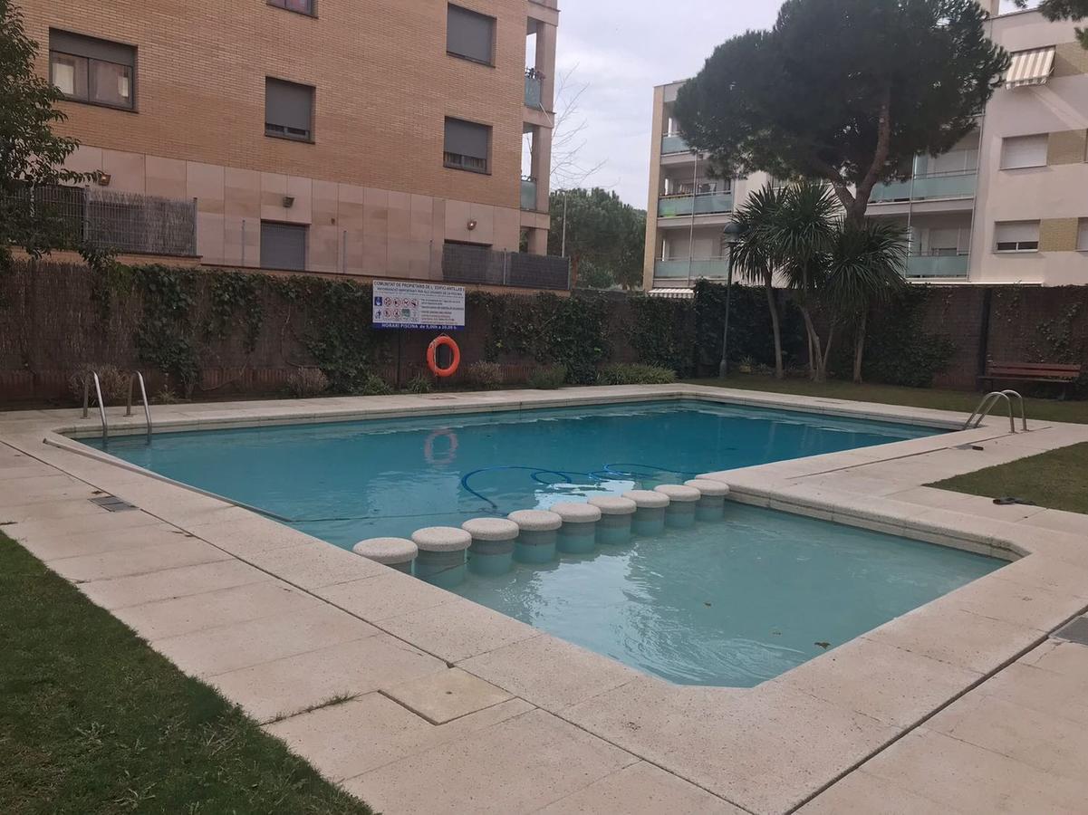 Apartamento Las Antillas con piscina en playa Els Fenals Lloret de Mar Exterior foto